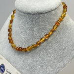 Bebek Şifa Kaynağı Orijinal Sertifikalı Şeffaf Turuncu Damla Kehribar Kolye - Görsel 3