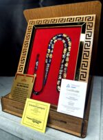 24 Ayar Altın Parçacıklı Uçak Camı Golden Rosary Özel Tasarım Ahşap Kutulu Tesbih